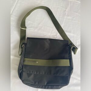 Jack Gomme Messenger Bag